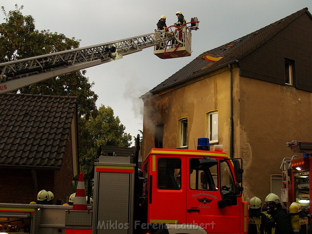 Wohnungsbrand Koeln Stammheim Stammheimer Hauptstr P184.JPG